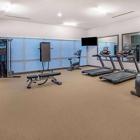 La Quinta Inn & Suites By Wyndham Galveston North At I-45 외부 사진