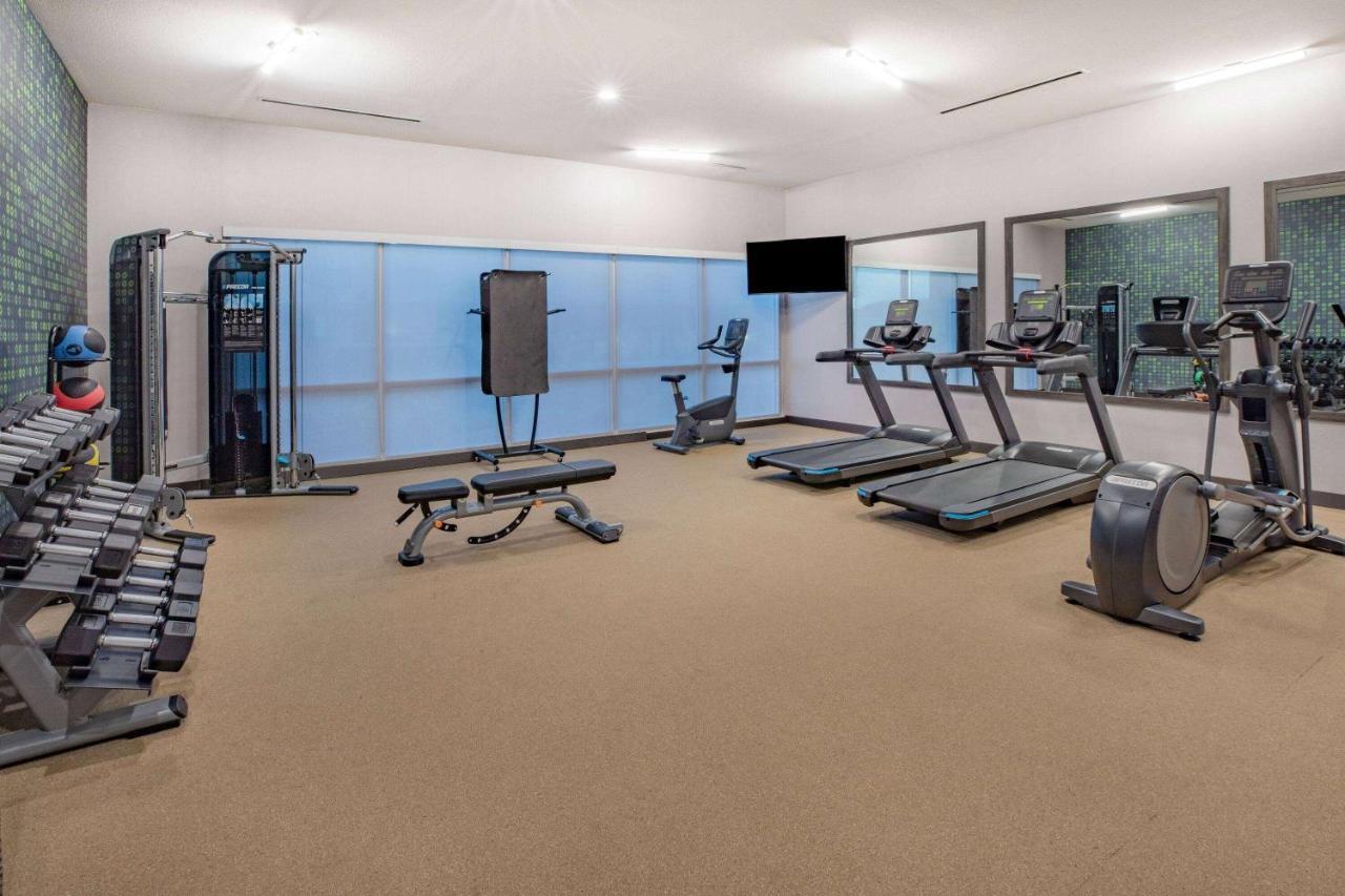 La Quinta Inn & Suites By Wyndham Galveston North At I-45 외부 사진