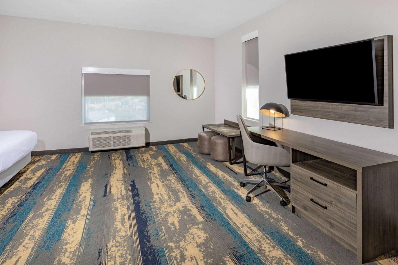 La Quinta Inn & Suites By Wyndham Galveston North At I-45 외부 사진